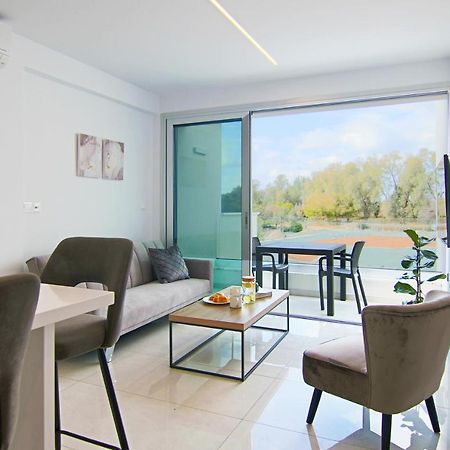 Apartamento Phaedrus Living - Seaside Executive Flat Harbour 204 Paphos Exterior foto